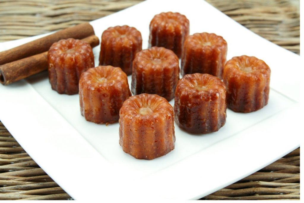Canelés bordelais fabriqués avec du rhum antillais